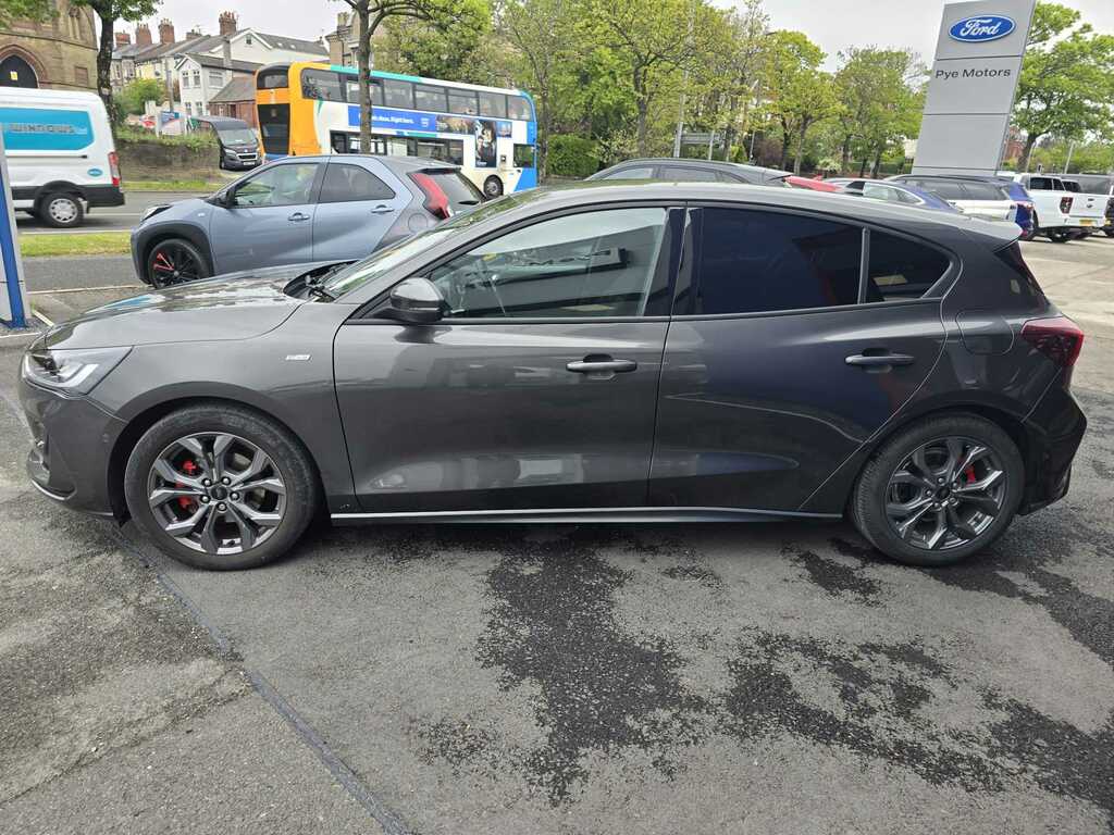 Ford Focus 1.0T Ecoboost St-line Hatchback PG23LSK Grey #4