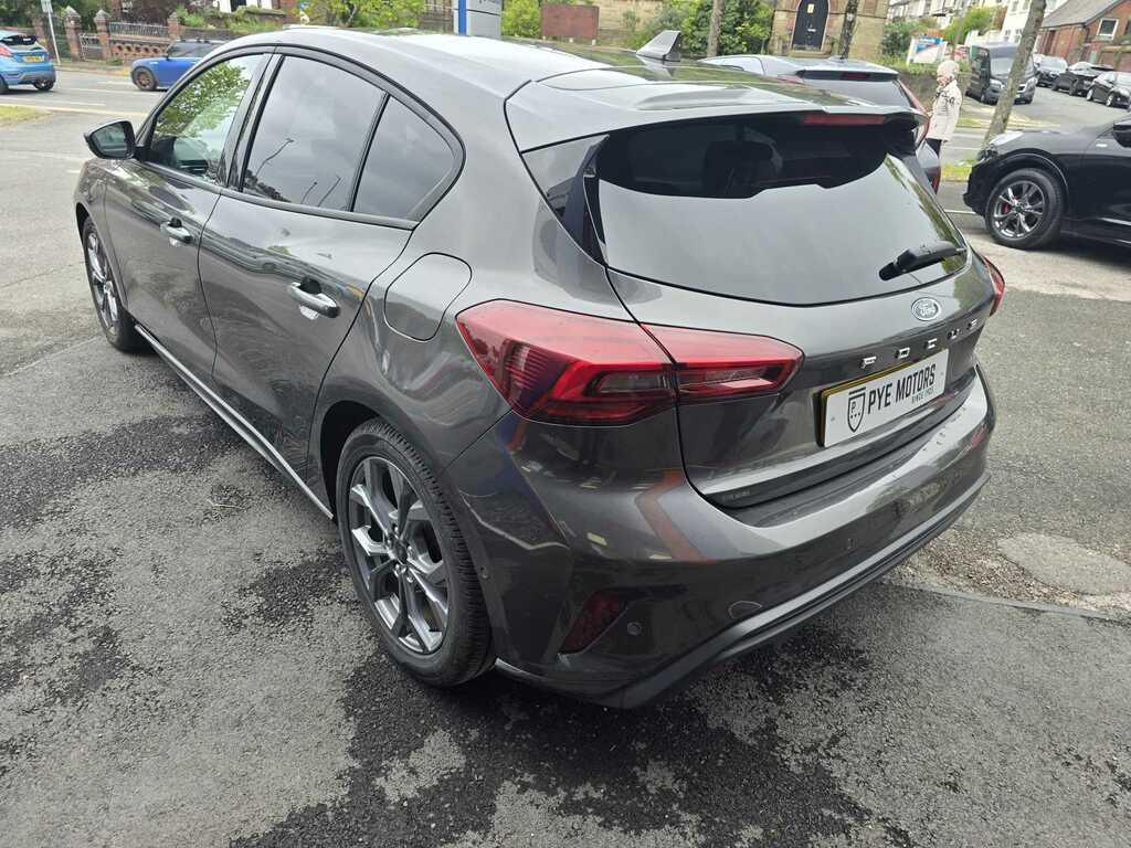 Ford Focus 1.0T Ecoboost St-line Hatchback PG23LSK Grey #5