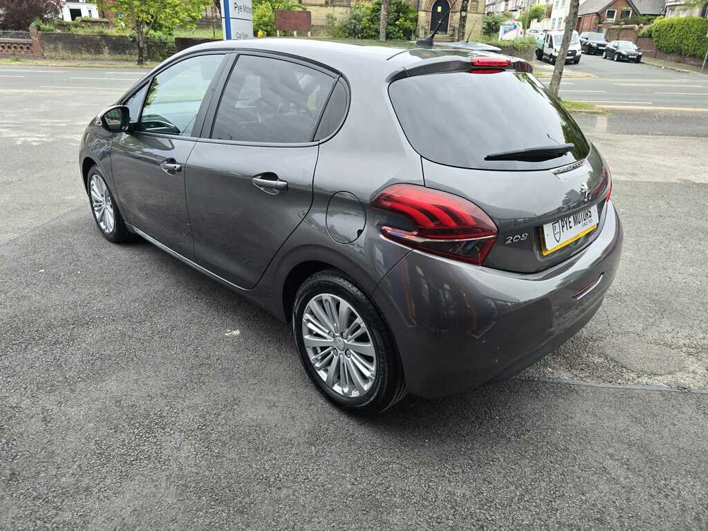 Peugeot 208 1.2 Puretech 82 Signature Start Stop PE69EFD Grey #5