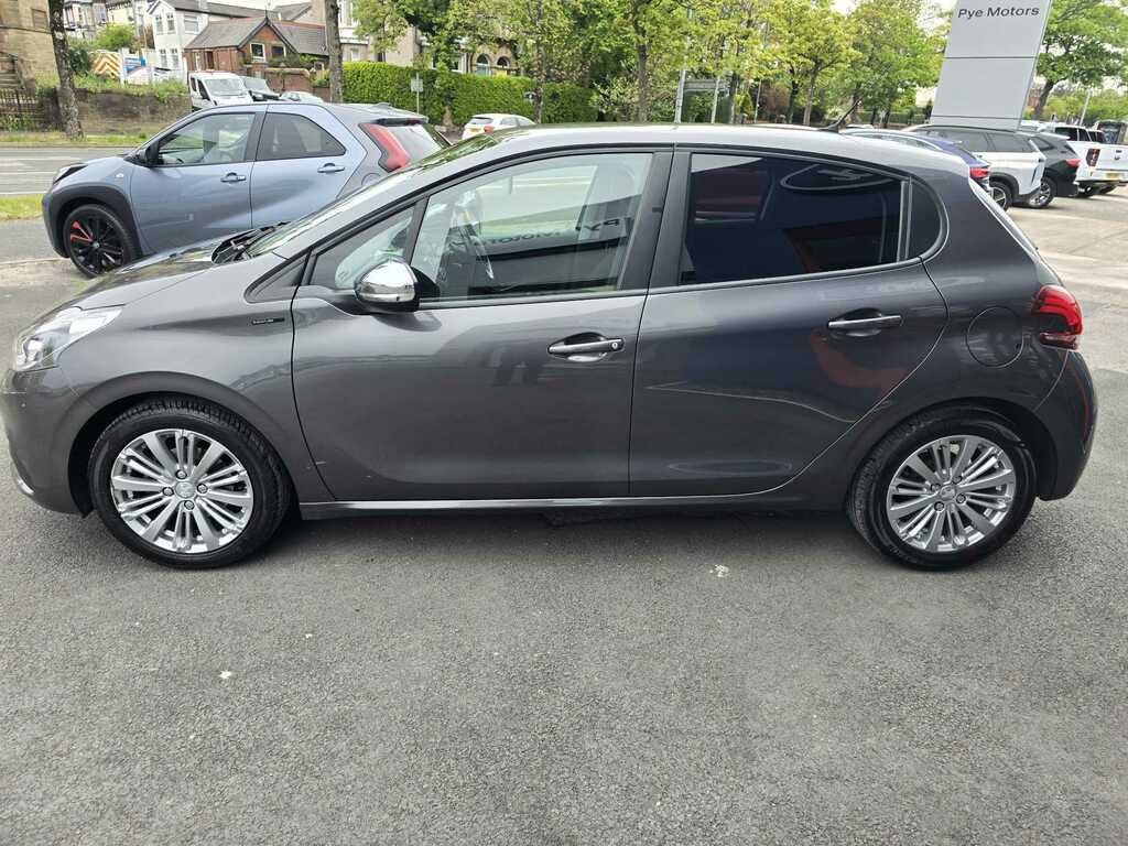 Peugeot 208 1.2 Puretech 82 Signature Start Stop PE69EFD Grey #4