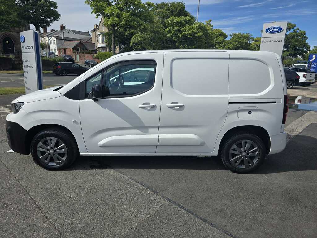 Peugeot Partner Asphalt Premium 1.5 Hdi White #4