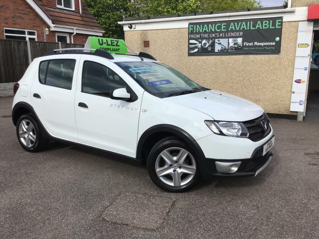Dacia Sandero Stepway Hatchback 0.9 Tce Laureate Euro 5 201464 White