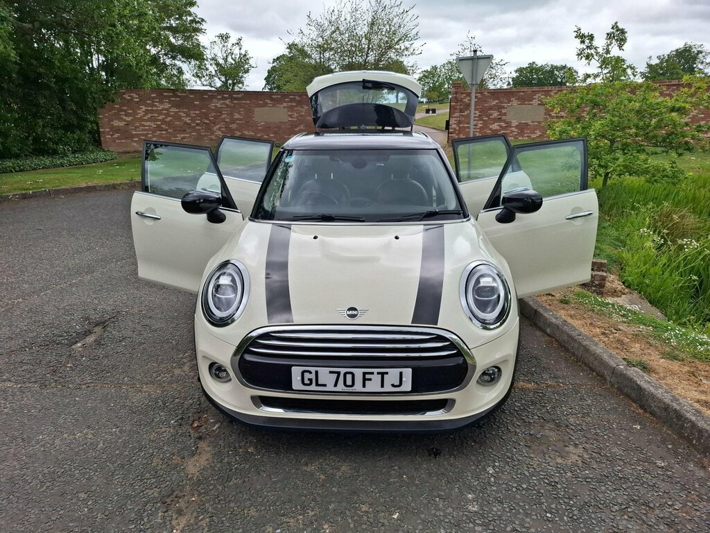 Mini Hatch 1.5 Cooper Exclusive Steptronic Euro 6 Ss White