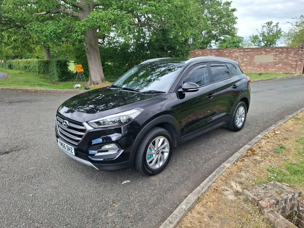 Hyundai Tucson 1.6 Gdi Blue Drive Se Euro 6 Ss YM66DHZ Black #5