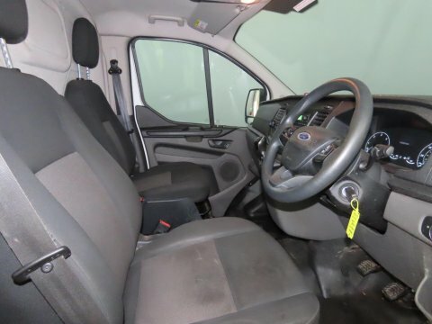 Ford Transit Custom 2.0 320 Ecoblue LD18VTP White #2