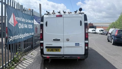 Vauxhall Vivaro 1.6 Cdti 2900 FJ18YNY White #2
