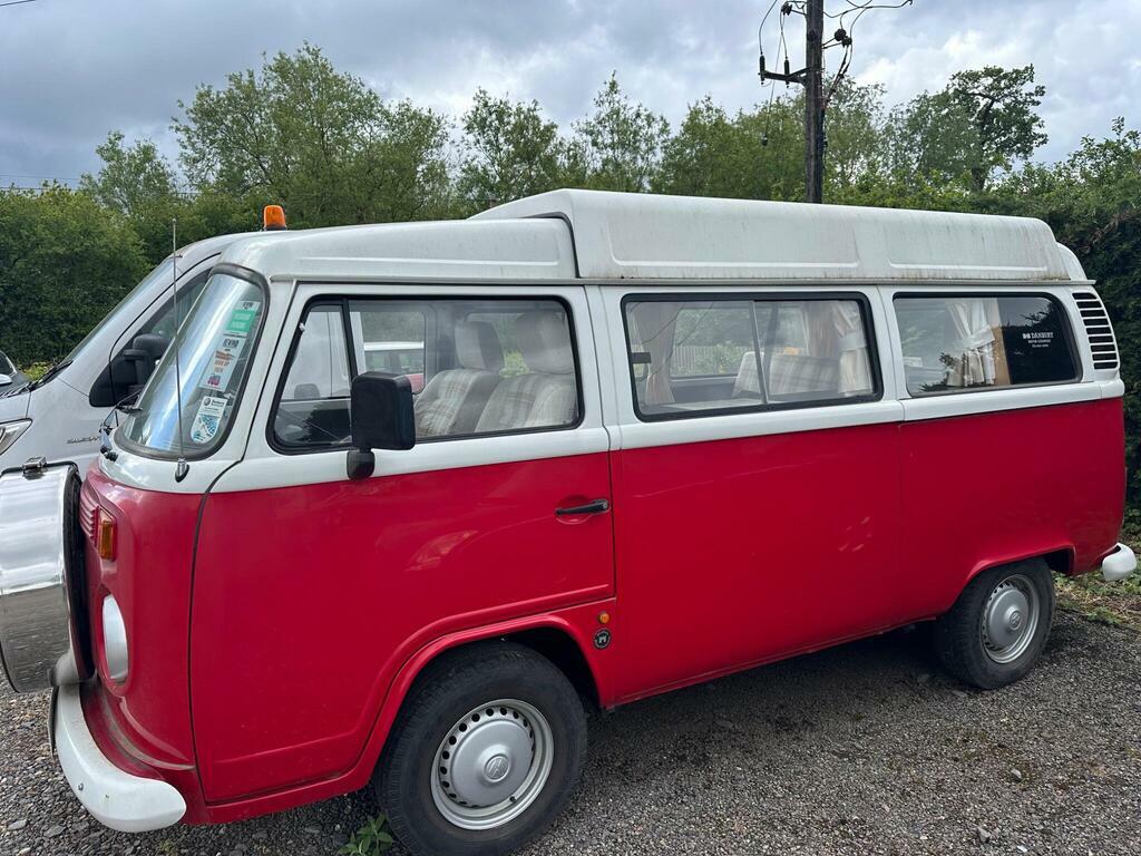 Volkswagen Campervan Petrol White #4