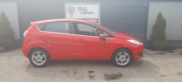 Ford Fiesta 1.25 Zetec Hatchback Euro 5 82 CF13AXX Red #2