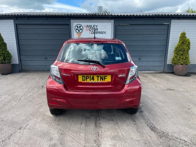 Toyota Yaris 1.33 Dual Vvt-i Icon Plus Hatchback Man Red #5