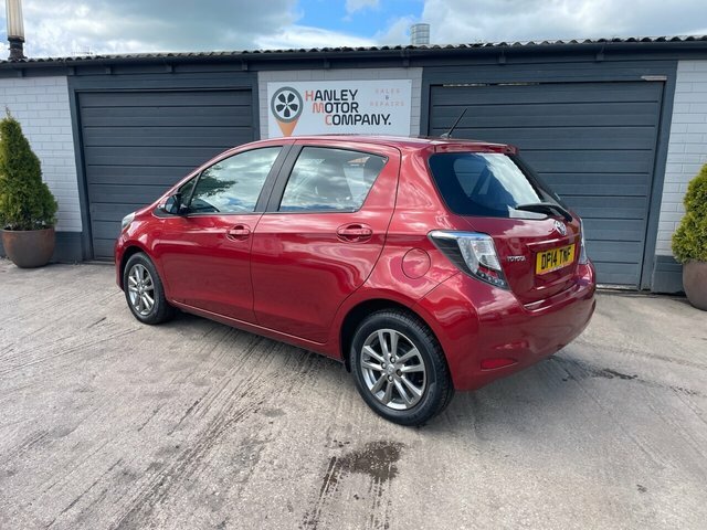 Toyota Yaris 1.33 Dual Vvt-i Icon Plus Hatchback Man Red #6