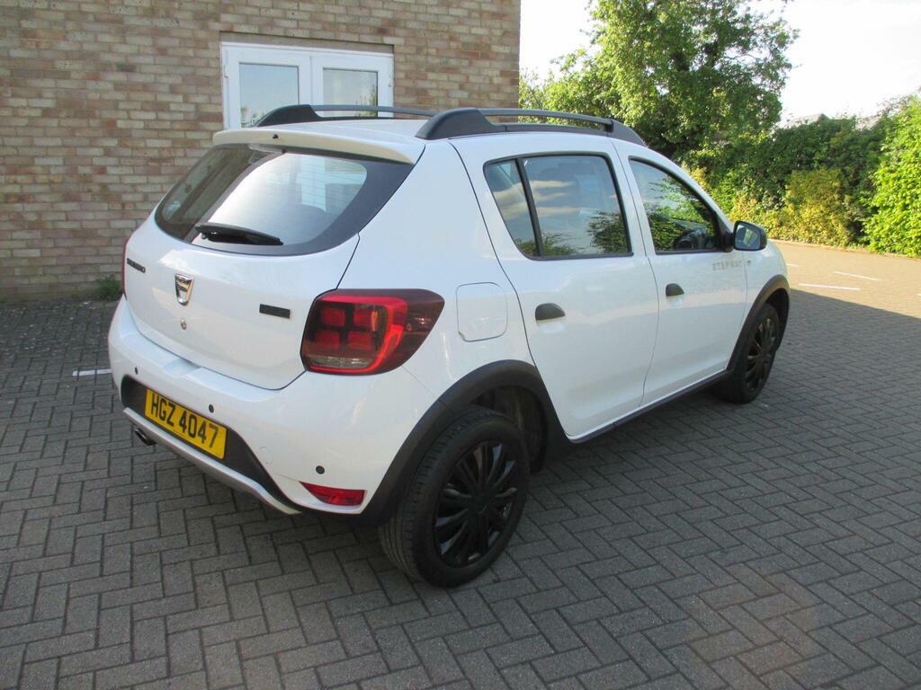 Dacia Sandero Stepway 0.9 Tce Laureate Euro 6 S S HGZ4047 White #5