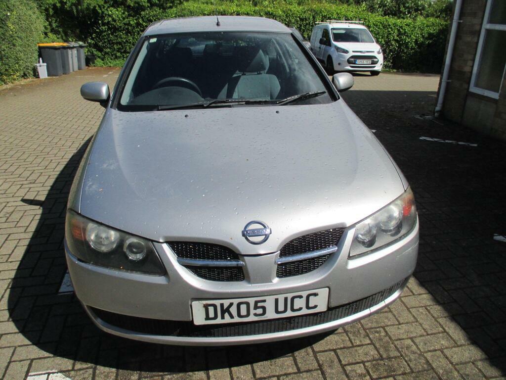 Nissan Almera 1.8 S Silver #3