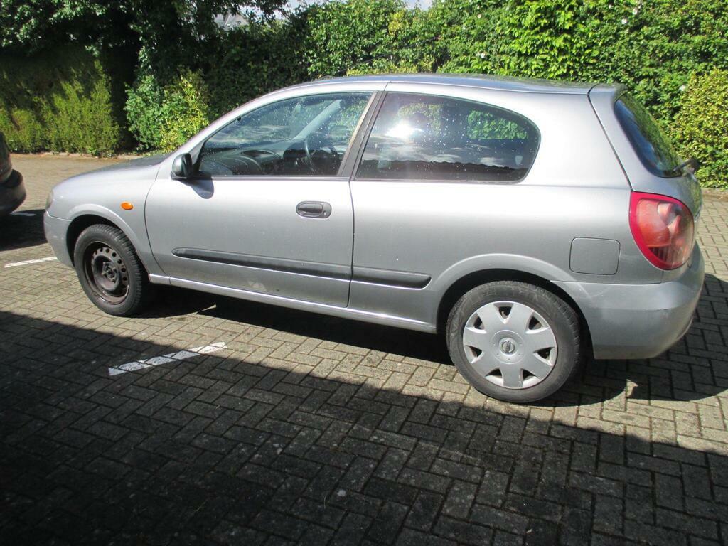 Nissan Almera 1.8 S Silver #7