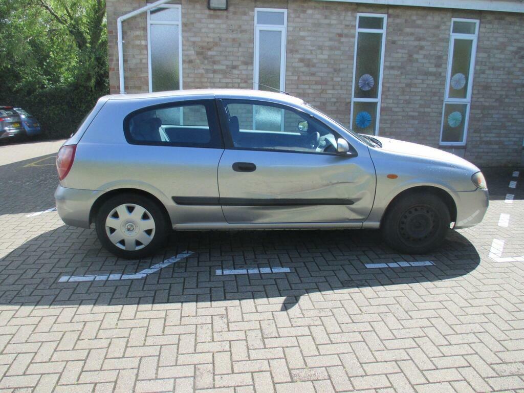 Nissan Almera 1.8 S Silver #6