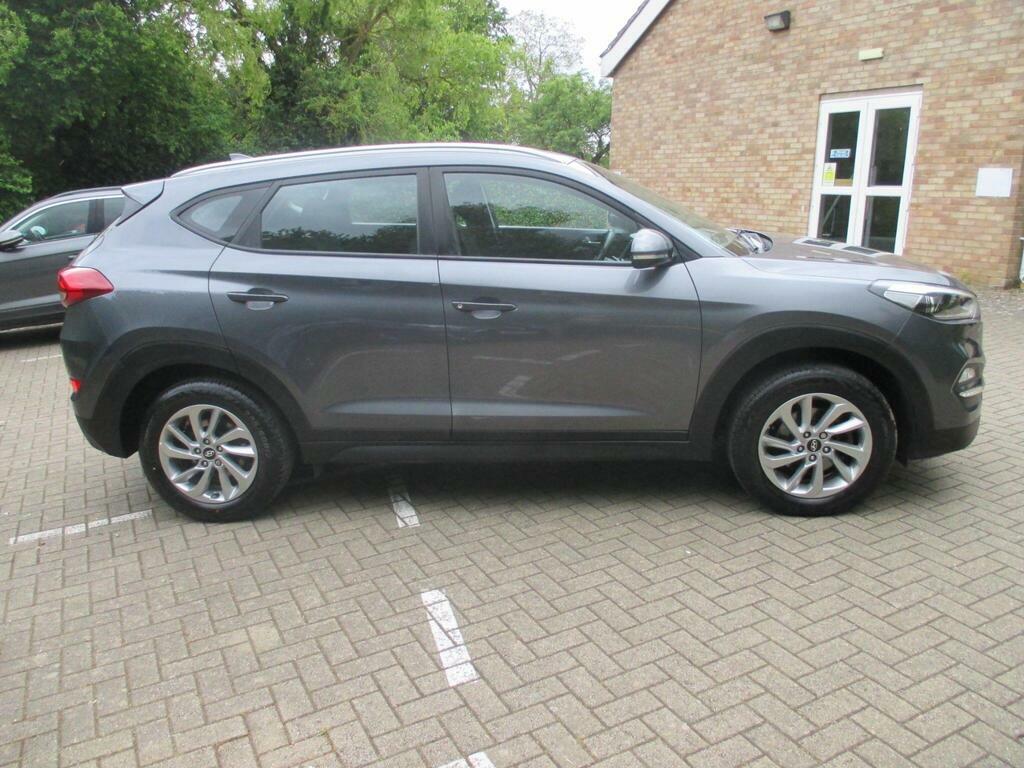 Hyundai Tucson 1.7 Crdi Blue Drive Se Nav Euro 6 S S YX17ONR Grey #6
