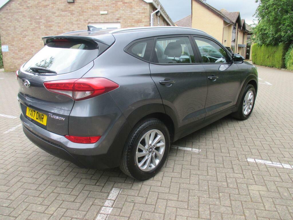 Hyundai Tucson 1.7 Crdi Blue Drive Se Nav Euro 6 S S YX17ONR Grey #5