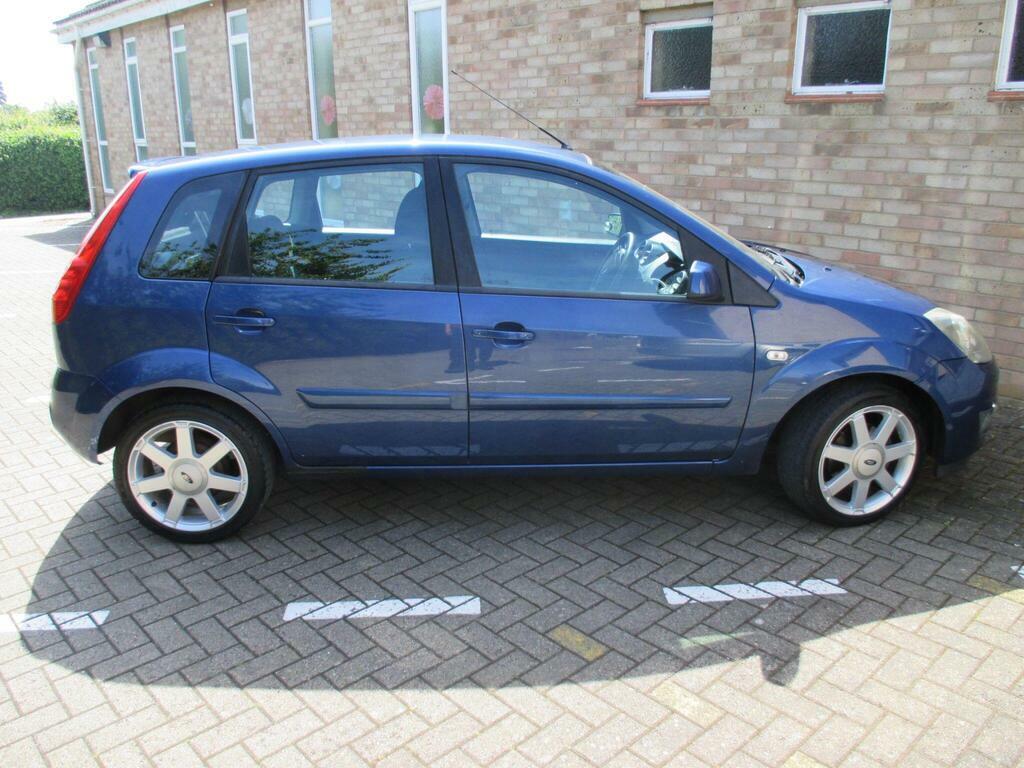 Ford Fiesta 1.25 Zetec Blue Edition BV08XMD Blue #6