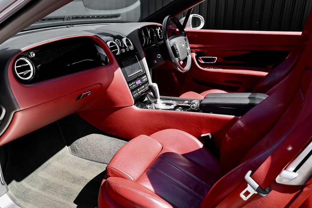 Bentley Continental Gt 6.0 Gt Black #4