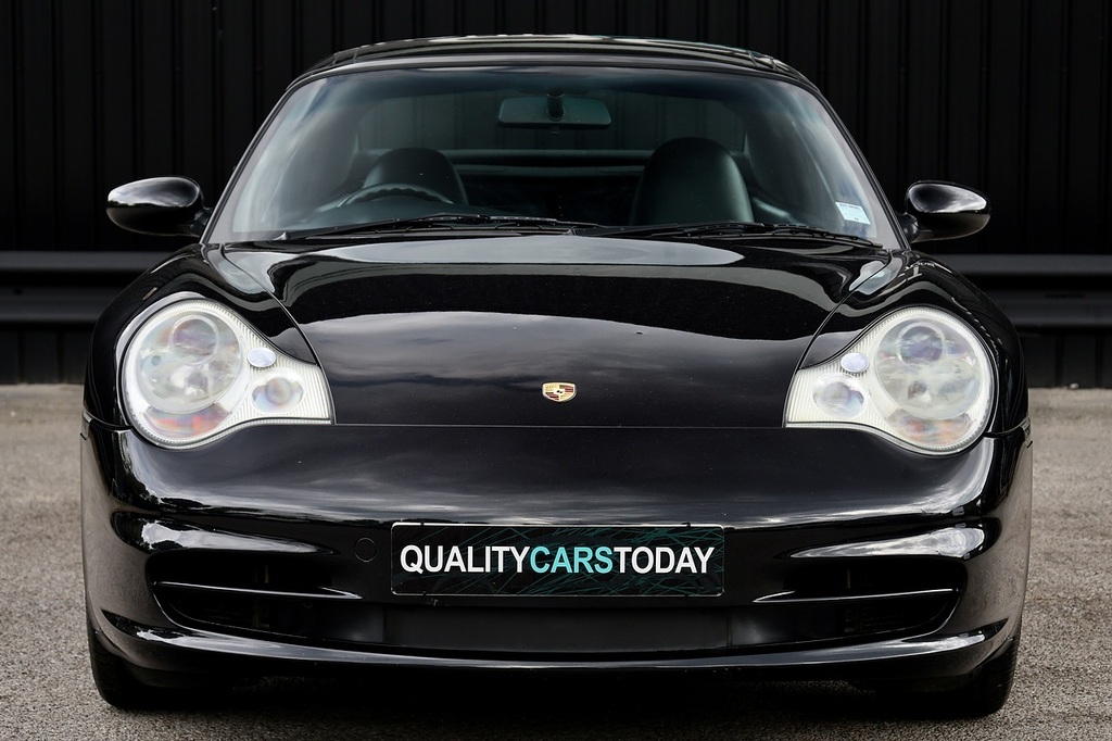 Porsche 911 911 Carrera 4 Black #5