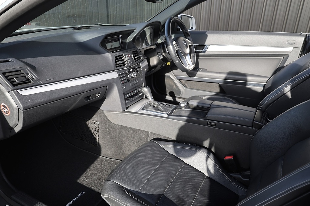 Mercedes-Benz E Class E220 Cdi Amg Sport Convertible Silver #3