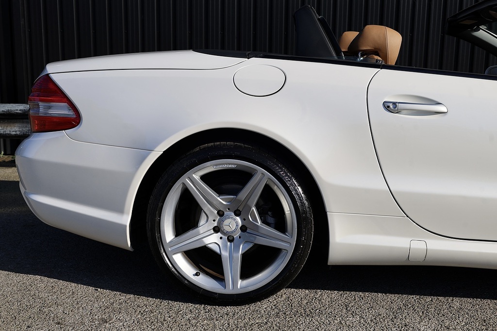 Mercedes-Benz SL Class Base White #15