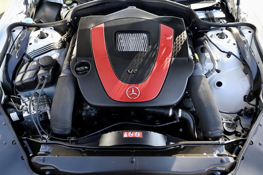 Mercedes-Benz SL Class Base White #38