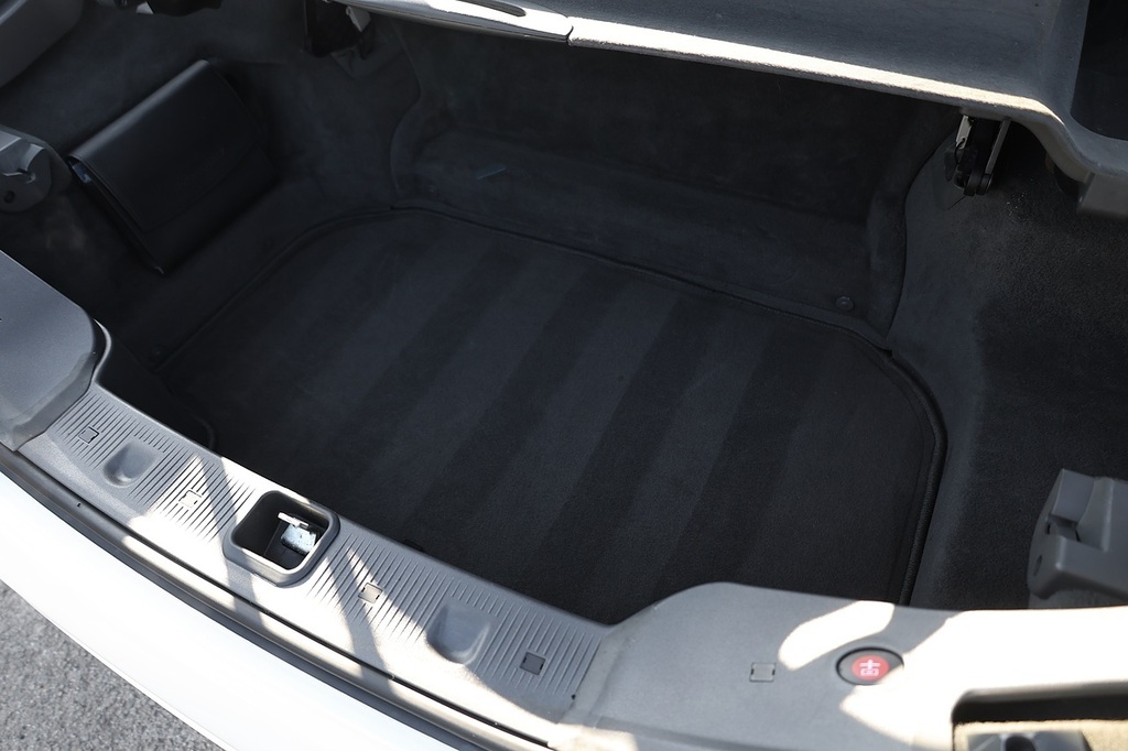 Mercedes-Benz SL Class Base White #43