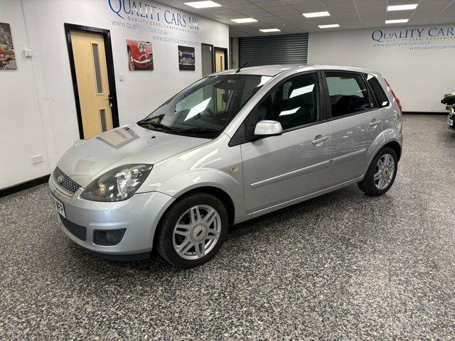 Ford Fiesta 1.4 Ghia Hatchback 147 G Km 79 CE08WFP Silver #4