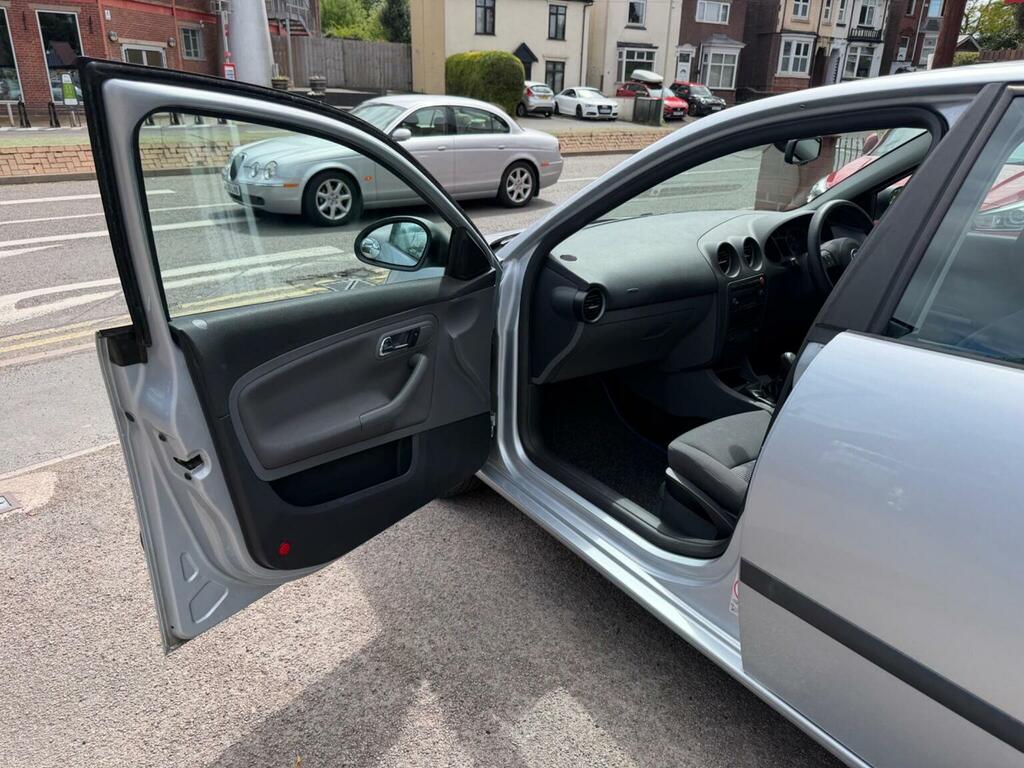 Seat Ibiza 1.4L Sport 85 Bhp White #7