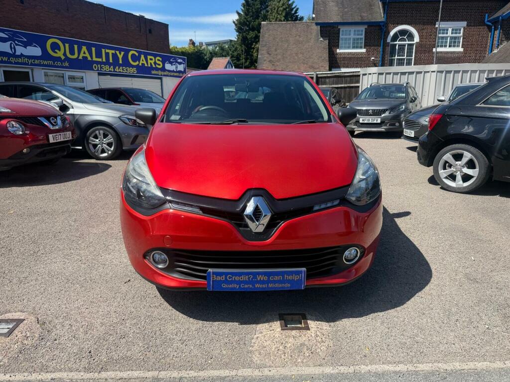 Renault Clio Hatchback 1.2 16V Play Euro 6 201565 Red