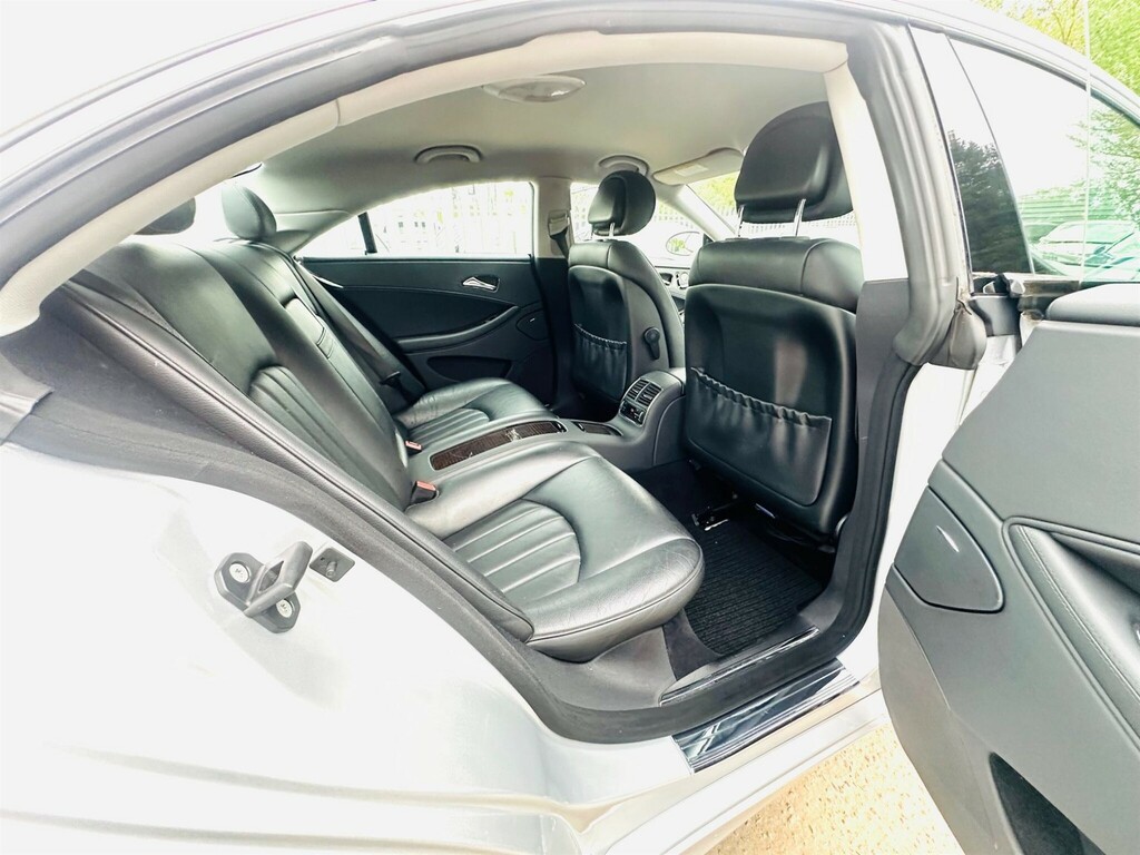 Mercedes-Benz CLS 5.5 Cls500 Coupe 7G-tronic  #4