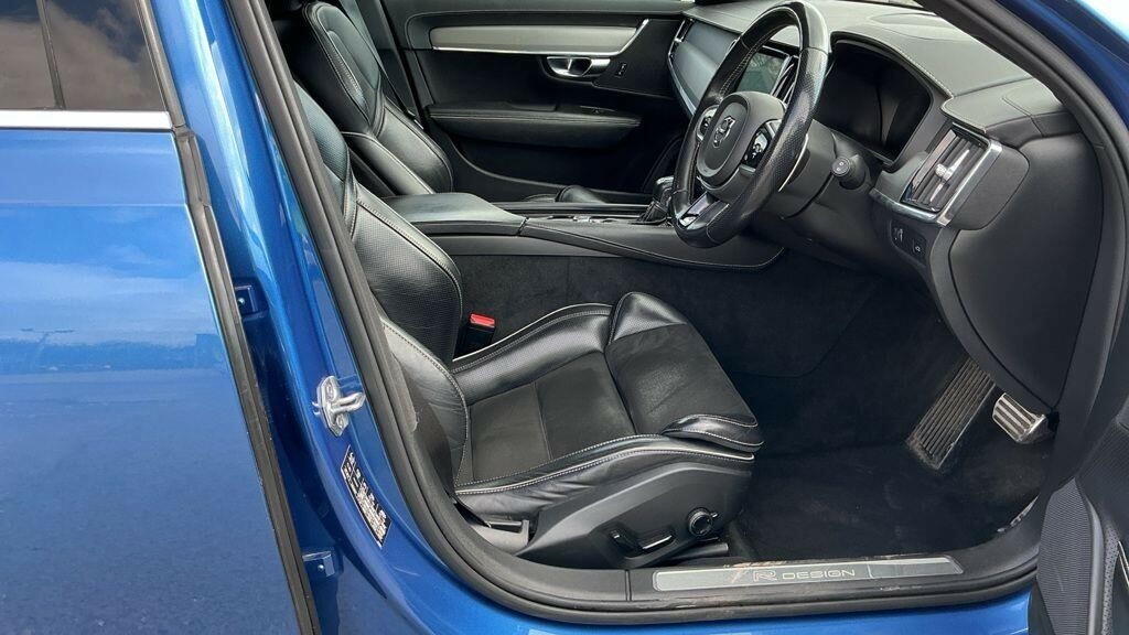 Volvo V90 2.0 D4 R-design Pro Euro 6 Ss YE68GJS Blue #2