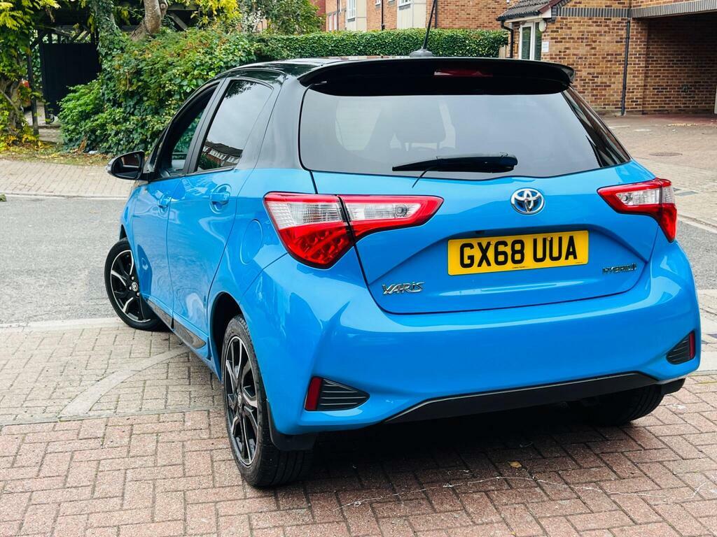 Toyota Yaris 1.5 Vvt-h Cyan Bi-tone E-cvt Euro 6 S S LX68WCF Blue #3
