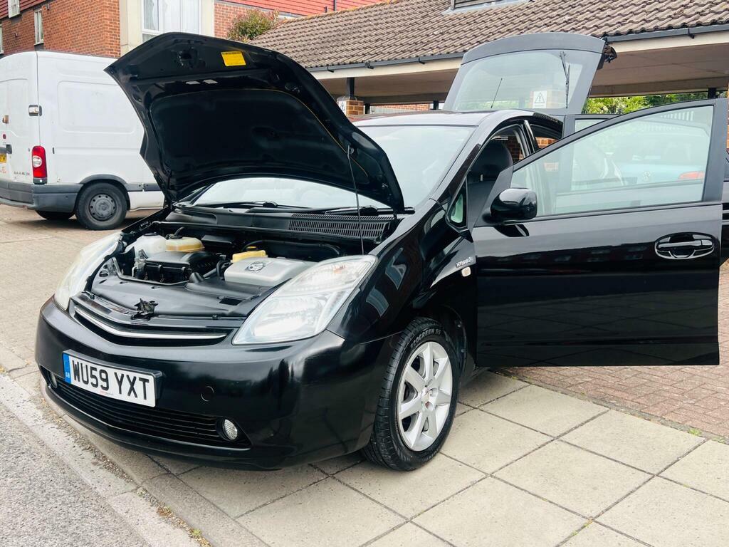 Toyota Prius 1.5 T Spirit Cvt WU59YXT Black #5