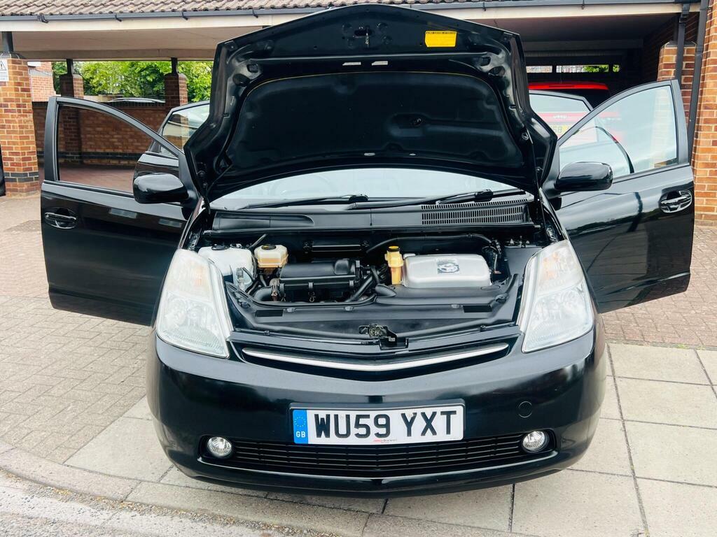 Toyota Prius 1.5 T Spirit Cvt WU59YXT Black #4