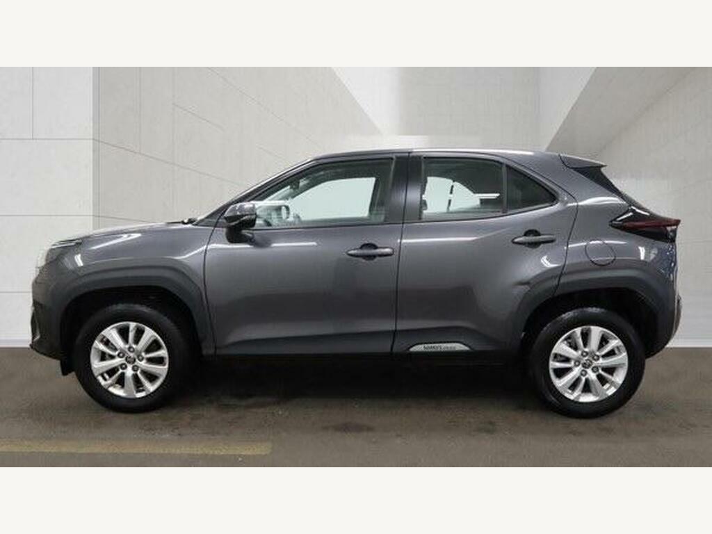 Toyota Yaris Cross 1.5 Vvt-h Icon E-cvt Euro 6 S S Grey #4