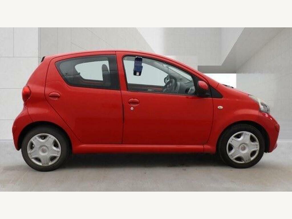 Toyota Aygo 1.0 Vvt-i Euro 4 Red #5
