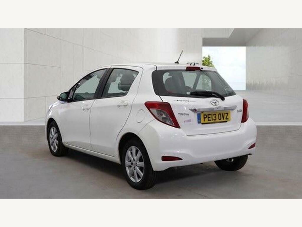 Toyota Yaris 1.33 Dual Vvt-i Tr Multidrive S Euro 5 White #3