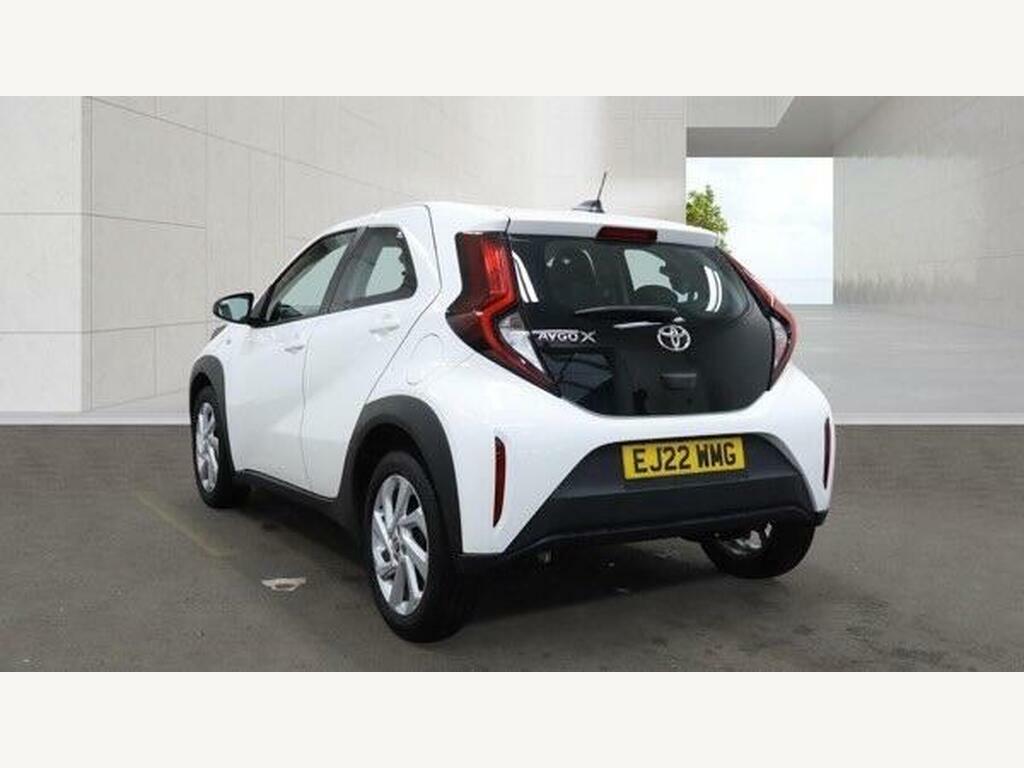 Toyota Aygo X 1.0 Vvt-i Pure Euro 6 S S EJ22WMG White #3