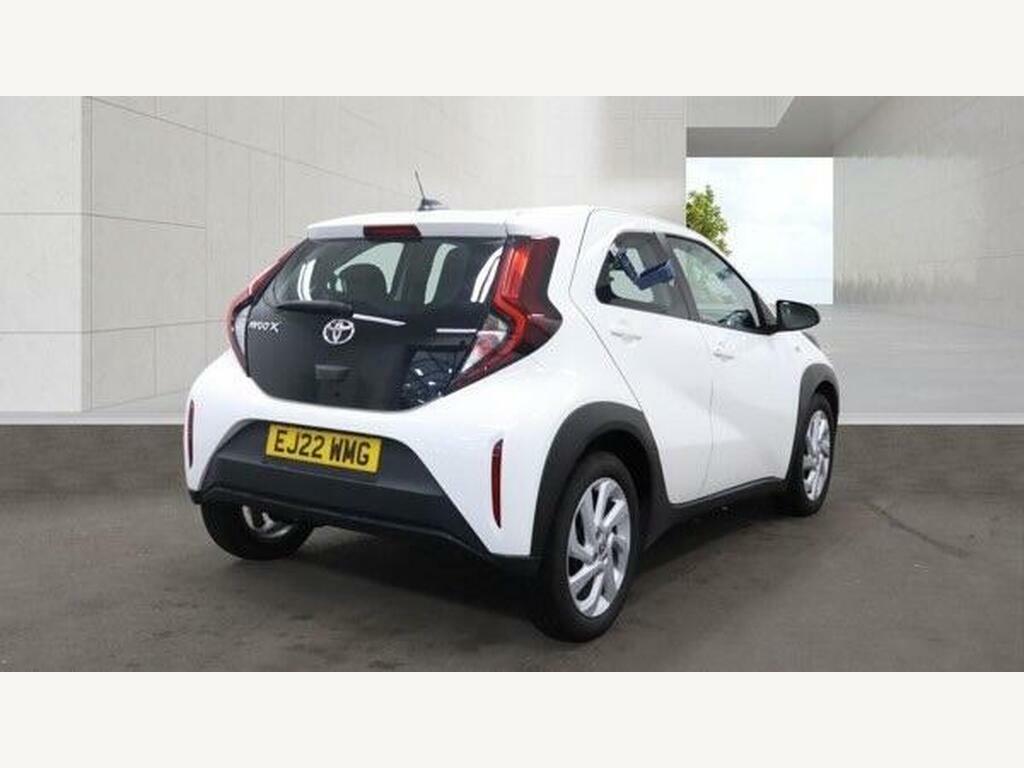 Toyota Aygo X 1.0 Vvt-i Pure Euro 6 S S EJ22WMG White #4