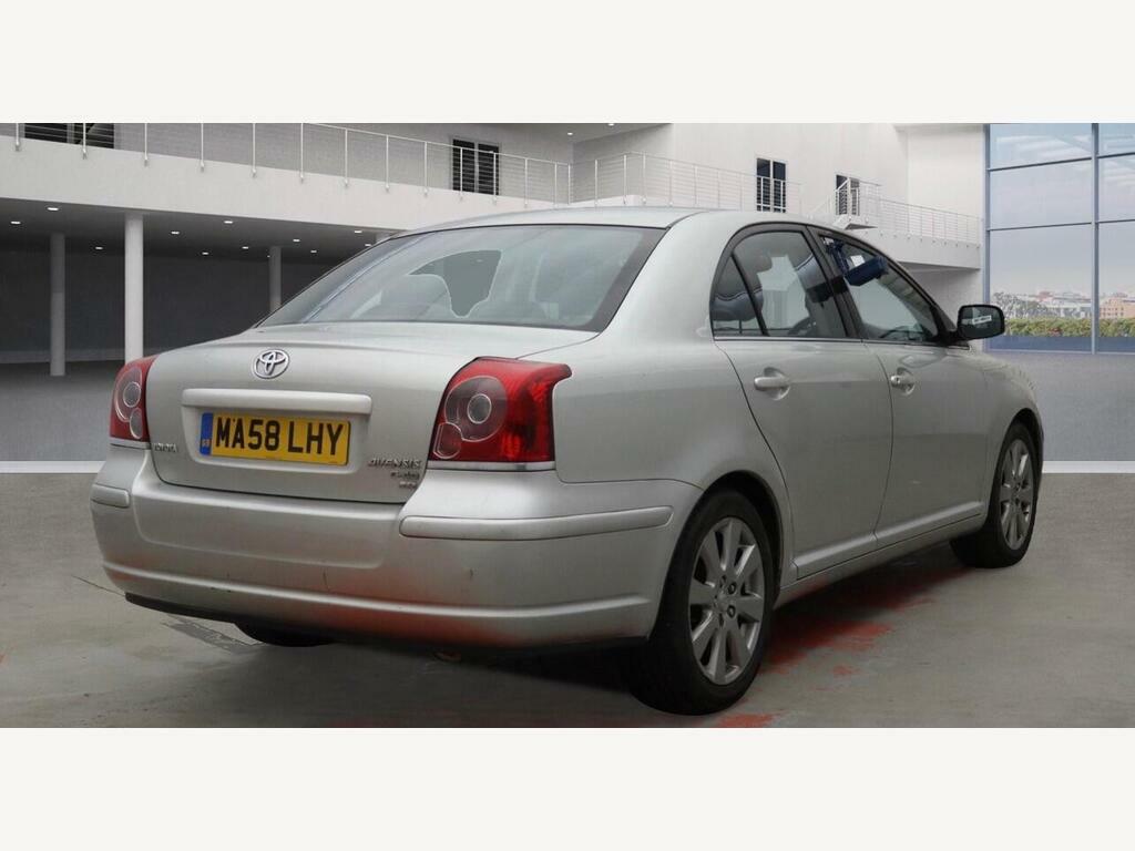 Toyota Avensis 2.2 D-4d Tr Silver #2