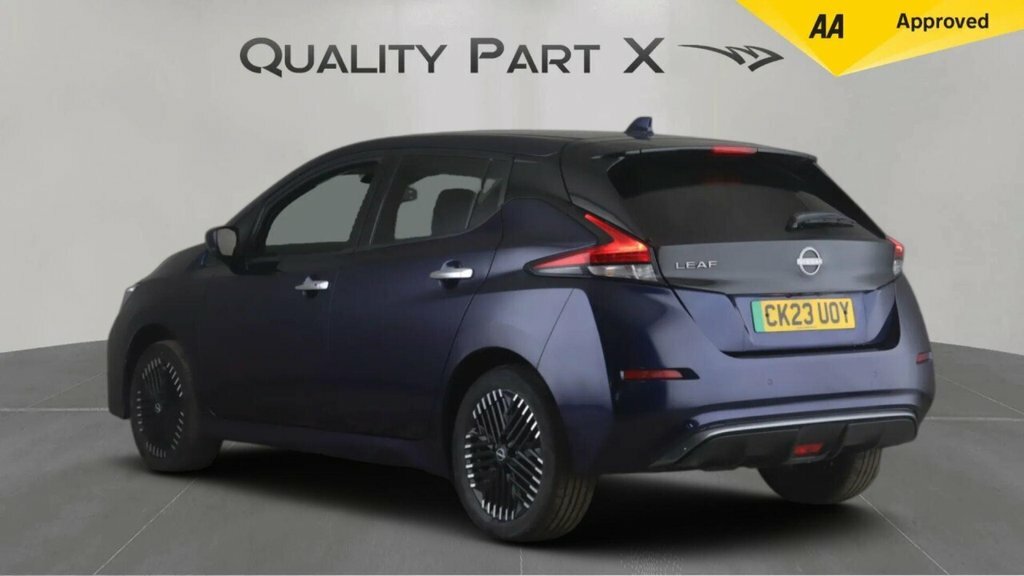 Nissan Leaf Hatchback CK23UOY Blue #5