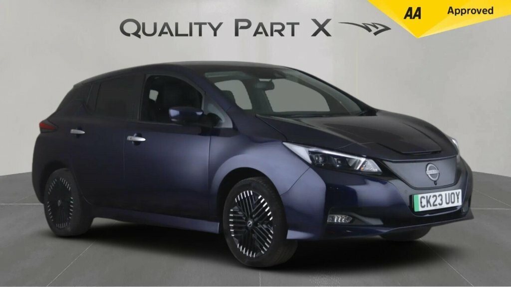 Nissan Leaf Hatchback Blue