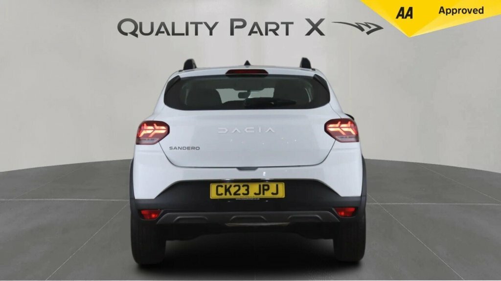 Dacia Sandero Stepway Hatchback CK23JPJ White #6