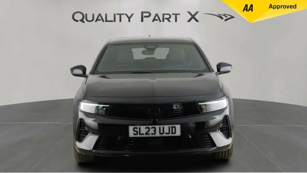 Vauxhall Astra Hatchback SL23UJD Black #2