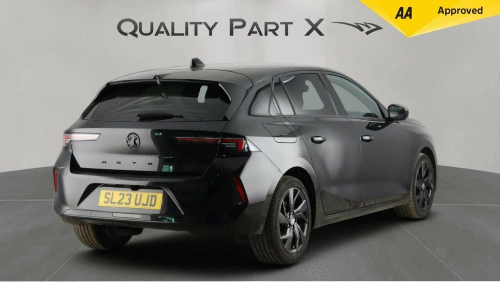 Vauxhall Astra Hatchback SL23UJD Black #5