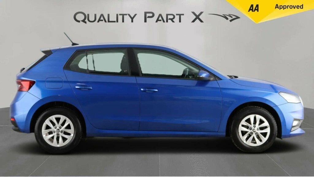 Skoda Fabia Hatchback NX72XTM Blue #4
