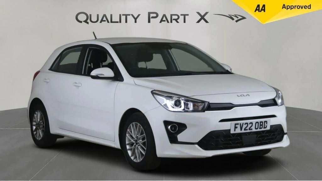 Kia RIO Hatchback White