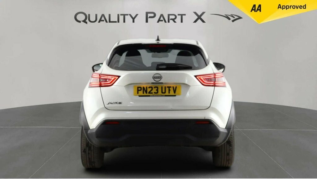 Nissan Juke Suv PN23UTV White #6
