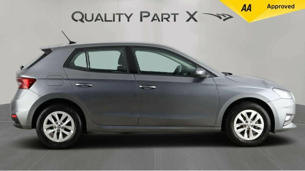 Skoda Fabia Hatchback GU72EHC Grey #4